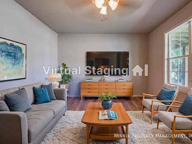 4415 36th St — Photo 2