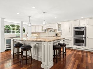 21 Amberwood Dr, Winchester, MA 01890