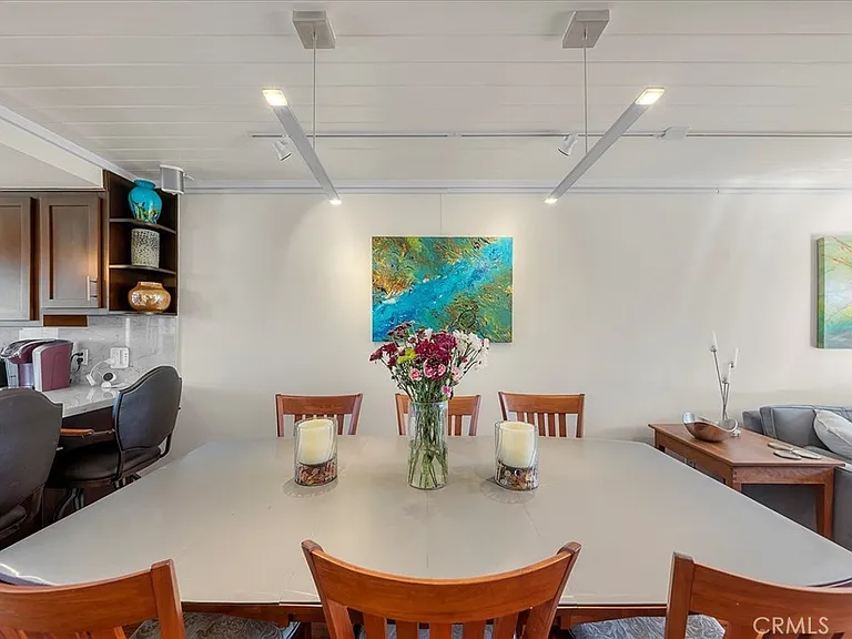 760 Manhattan Beach Blvd #B — Photo 11