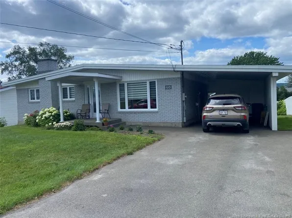 60 32nd Ave, Edmundston, NB E3V 2S2