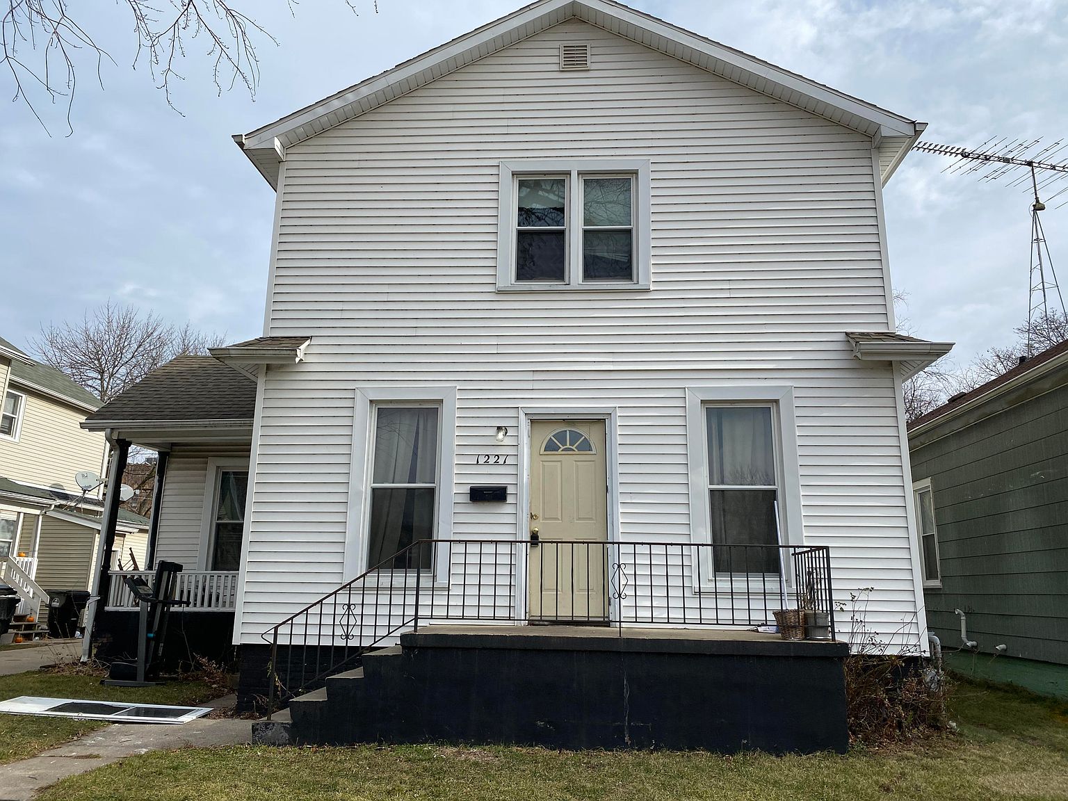 1221 Grand Ave, Schofield, WI 54476 Zillow