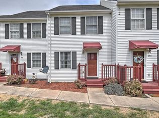 580 Beaverview Dr, Bristol, VA 24201
