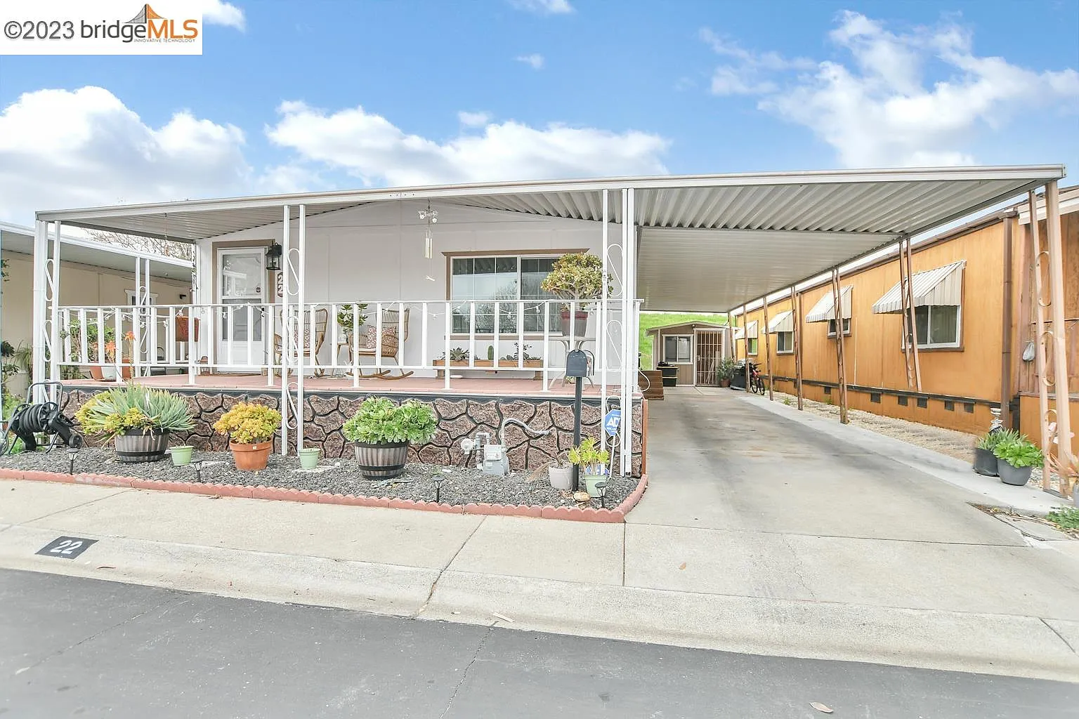 22 Bradley Ln photo 1