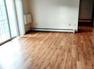 1100 Adams St #11, Two Rivers, WI 54241