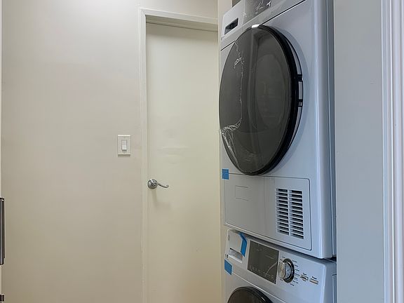 4th image of 9117 National Blvd #1