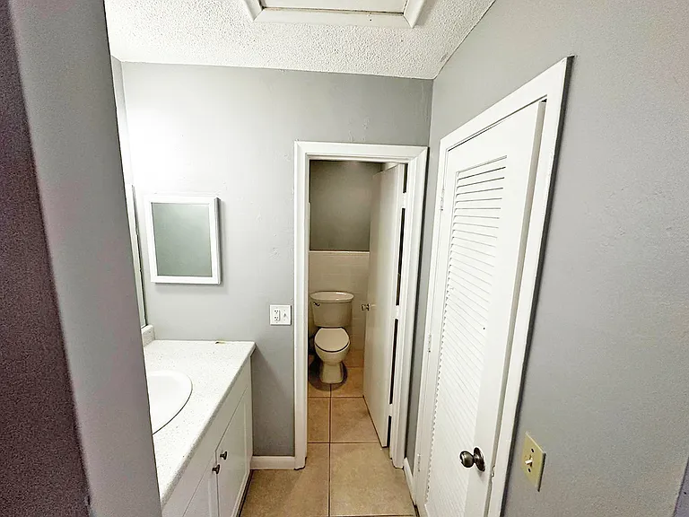 4030 NW 30th Ter — Photo 12