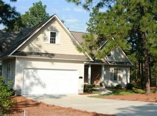 255 Fairway Dr, Southern Pines, NC 28387