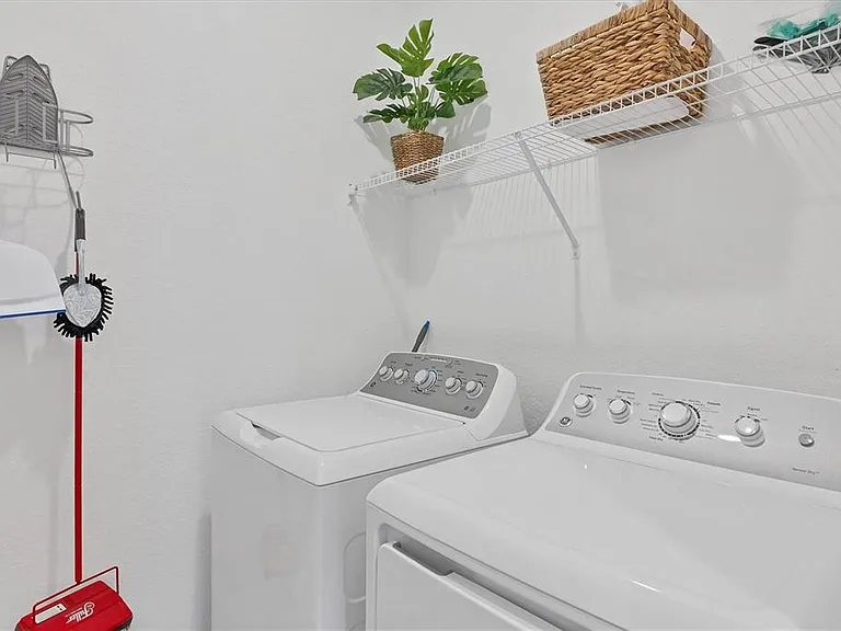 8757 Saint Kitts Cir — Photo 23