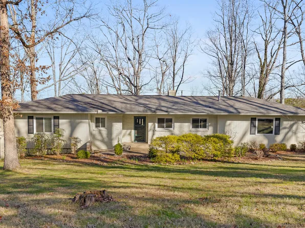 207 Dawn St, Signal Mountain, TN 37377