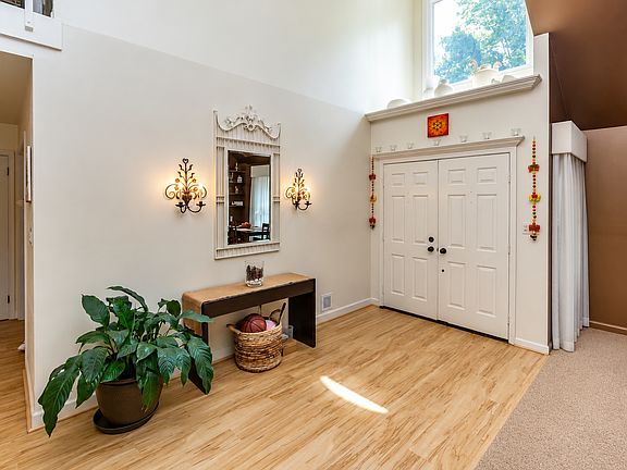4th image of 5 Nottingham Cir
