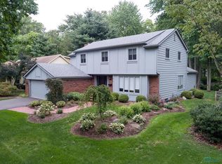 4618 Woodland Ln, Sylvania, OH 43560