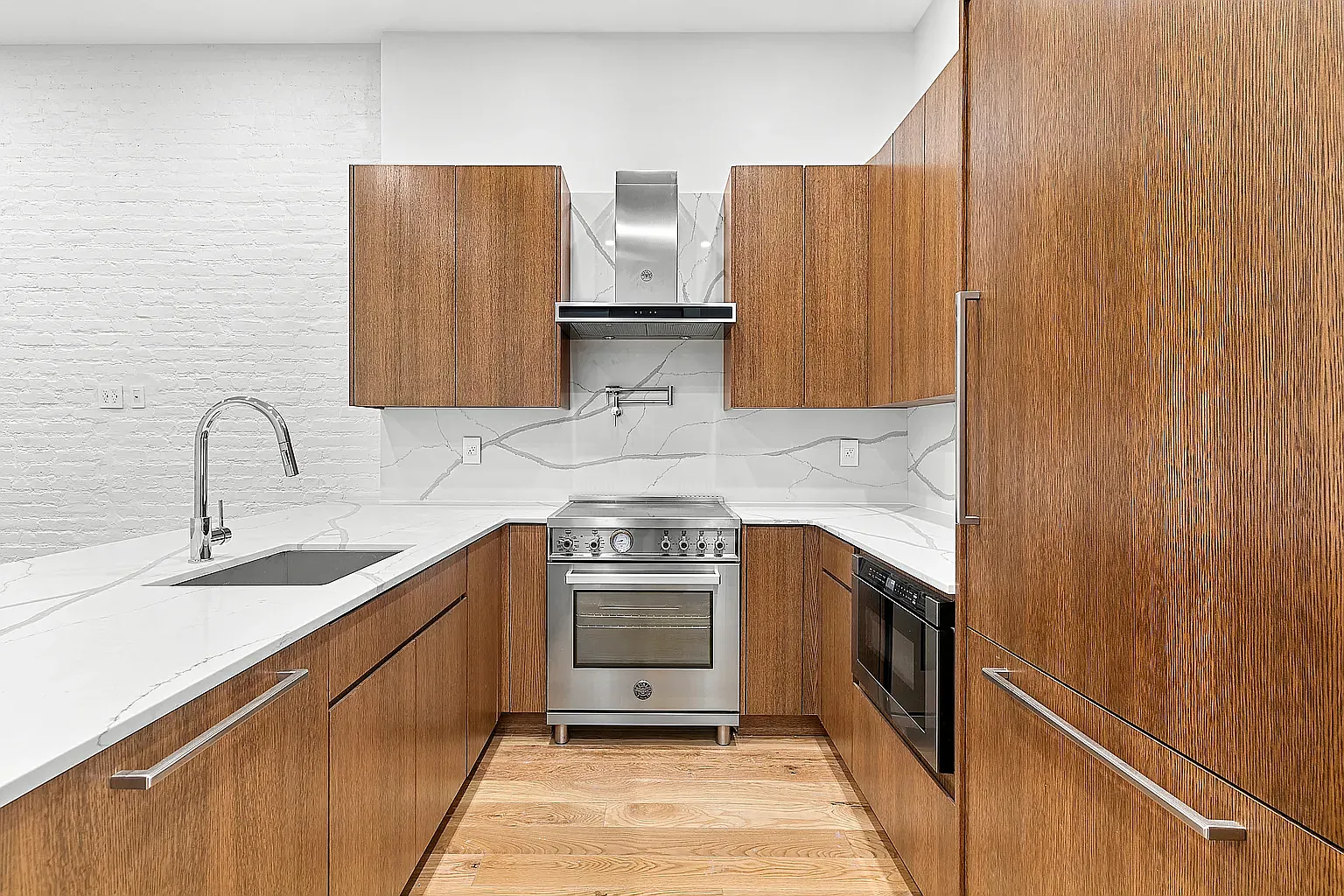 166 1st Avenue — Photo 3