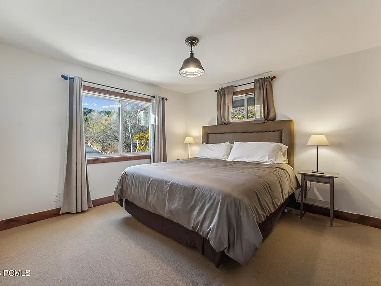 7240 Buckboard Dr — Photo 29