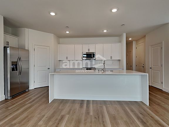 5th image of 5881 Iron Islands St