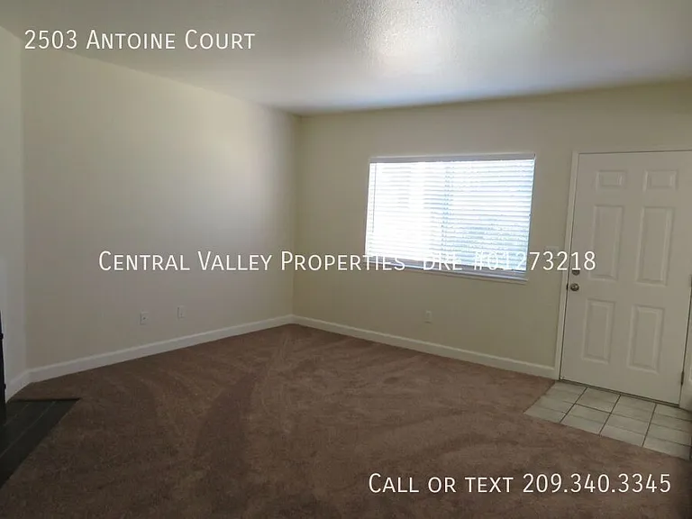 2503 Antoine Ct — Photo 2