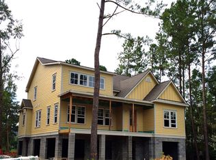 1556 Capel St, Mount Pleasant, SC 29466