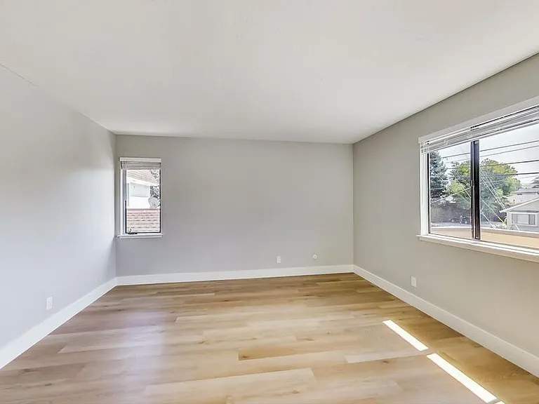 1709 Valota Rd — Photo 11