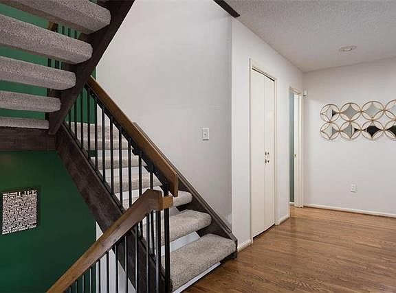 5th image of 10266 Cedarbrooke Ln