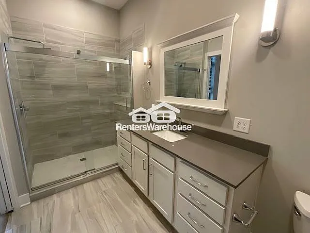 2401 Euclid Ave #116 — Photo 16