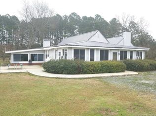 731 Slocomb Rd, Fayetteville, NC 28311