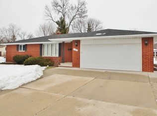 1455 Chicago St, De Pere, WI 54115