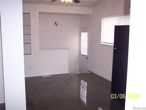 5th image of 1525 Cynthia Ave