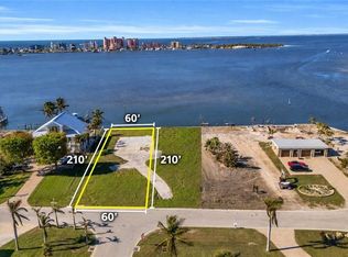 926 San Carlos DR, FORT MYERS BEACH, FL 33931