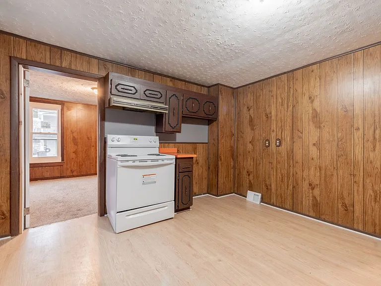 5814 Prosser Ave — Photo 13