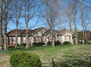 604 Gary Ln, Hopkinsville, KY 42240