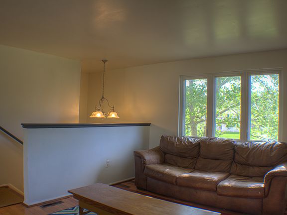 3rd image of 6054 Bolamo Ct