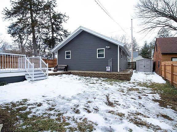5th image of 507 23rd St SE