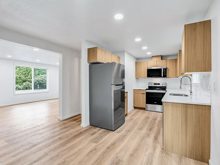 5210-5232 SE Rinearson Rd #5230 — Photo 5