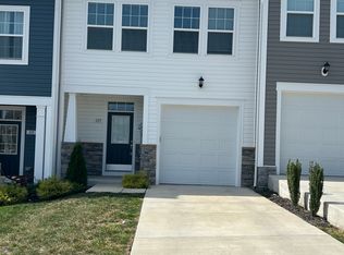 115 Clifton Mnr, Falling Waters, WV 25419