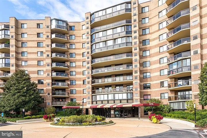 2 bed, 1208 sqft, $2,900 — Photo 1
