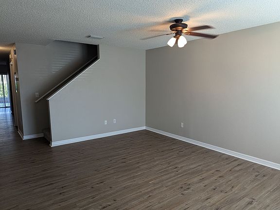 2nd image of 1613 Fluorshire Dr
