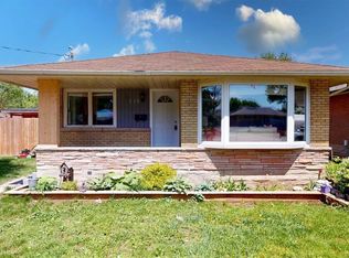 410 Greenfield Ave, Kitchener, ON N2C1E7