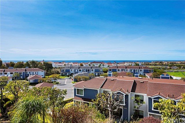 1st image of 2167 Avenida Espada