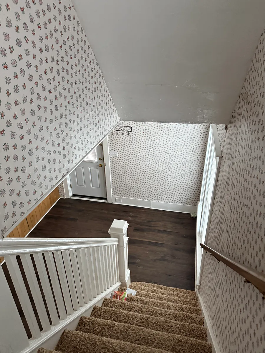 Building Photo - 109 Spring Ave #2