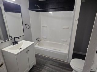 8110 Spafford Rd, Cleveland, OH 44105