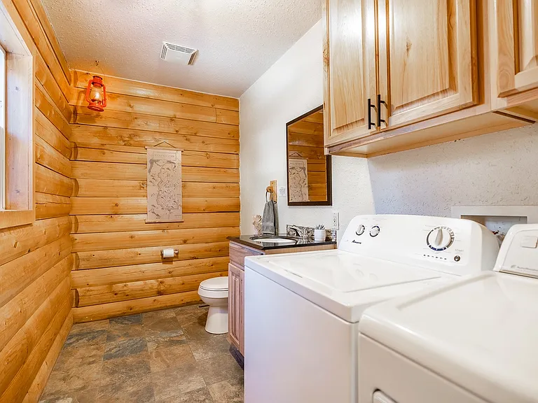 146 Jones Rd — Photo 15