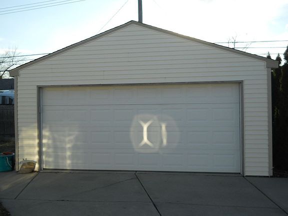 2nd image of 25561 Lehner Ct