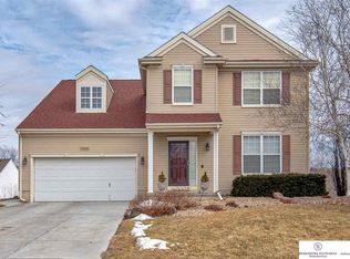 16406 Burdette Cir, Omaha, NE 68116