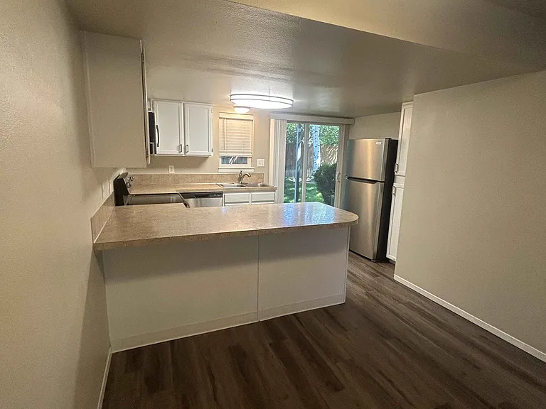 1498 N Hartman St #102 — Photo 21