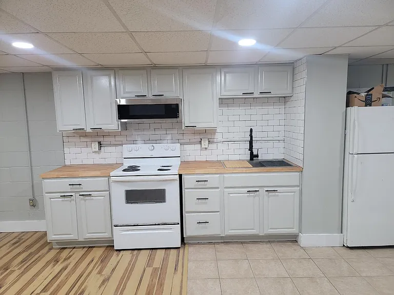 2339 Boas St #BASEMENT — Photo 1