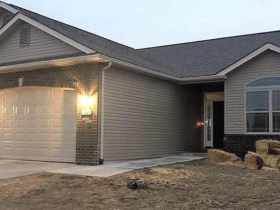 2nd image of 3629 Justine Dr