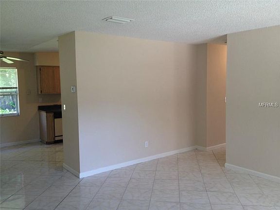 4th image of 415 52nd Ave S
