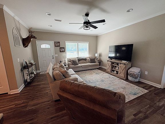 2nd image of 770 1st Ave