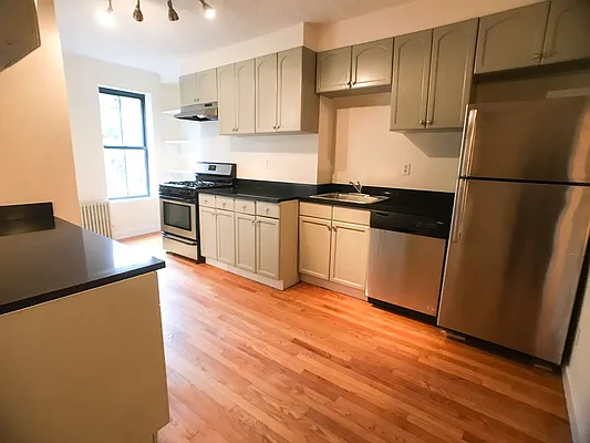 Rented by Metripol Corporation | media 9