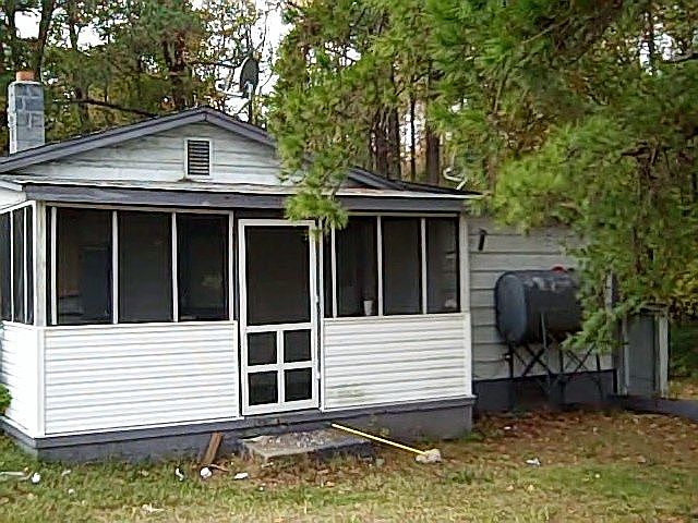2nd image of 16493 Antioch Rd