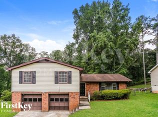 61 Hawthorne Dr, Riverdale, GA 30274